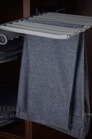 Lateral Pant Rack